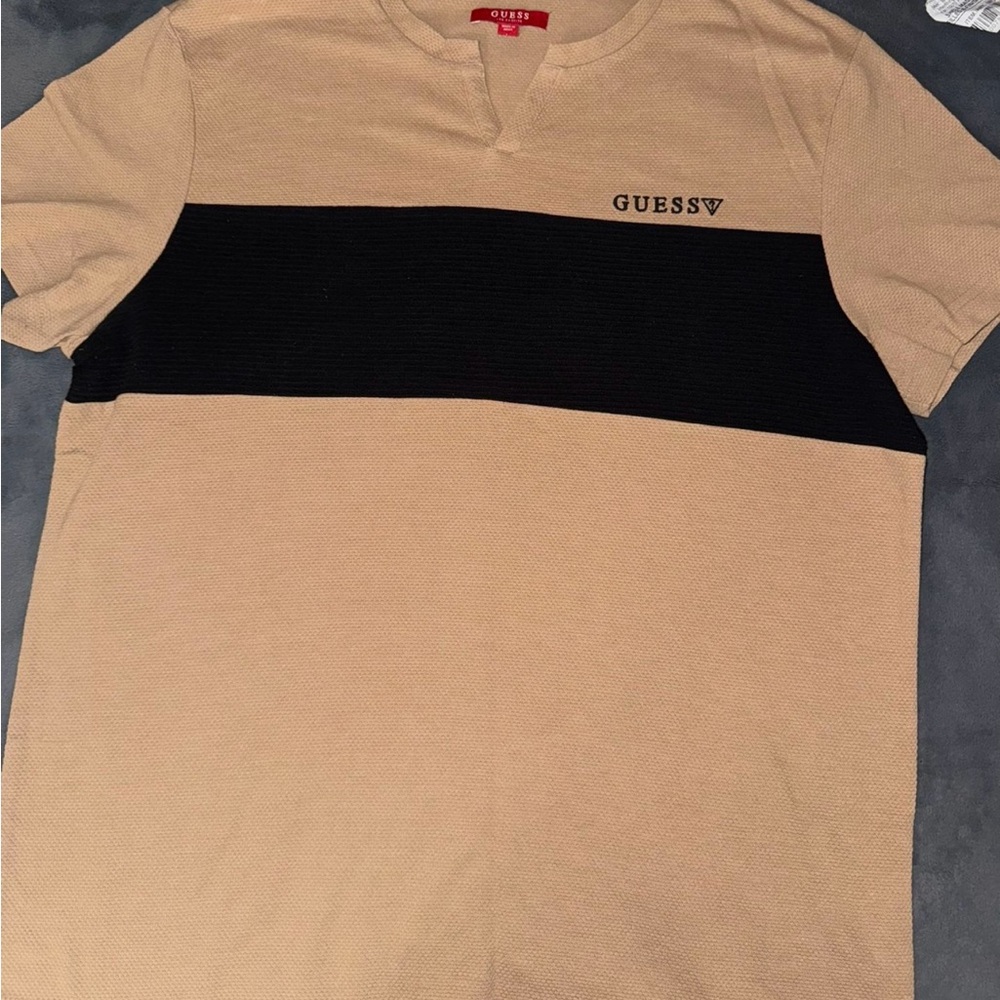 Guess Tan and Black Short Sleeve Tee with Color-Block Design